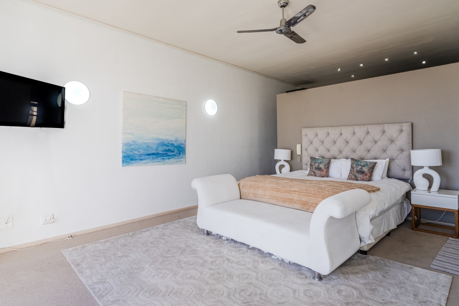 2 Bedroom Property for Sale in Camps Bay Western Cape